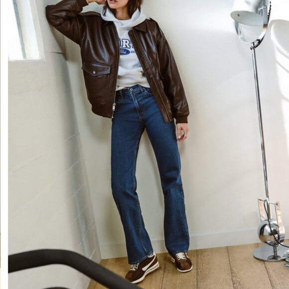 Abercrombie & Fitch The 90s Relaxed High Jeans dark wash 00 24 - Picture 1 of 5